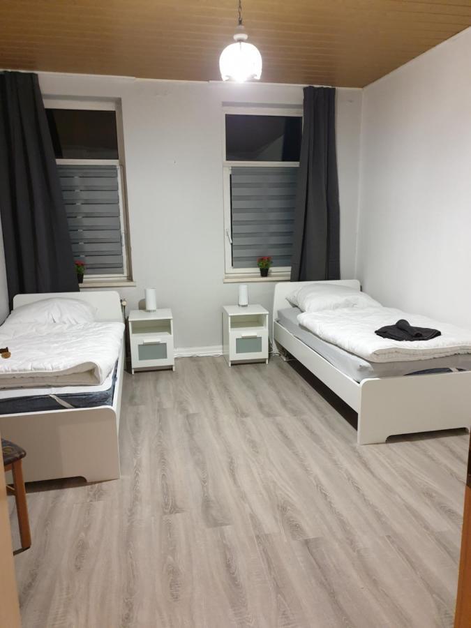 Fewo Nina 3 - Monteurwohnung Weißenfels Exterior foto