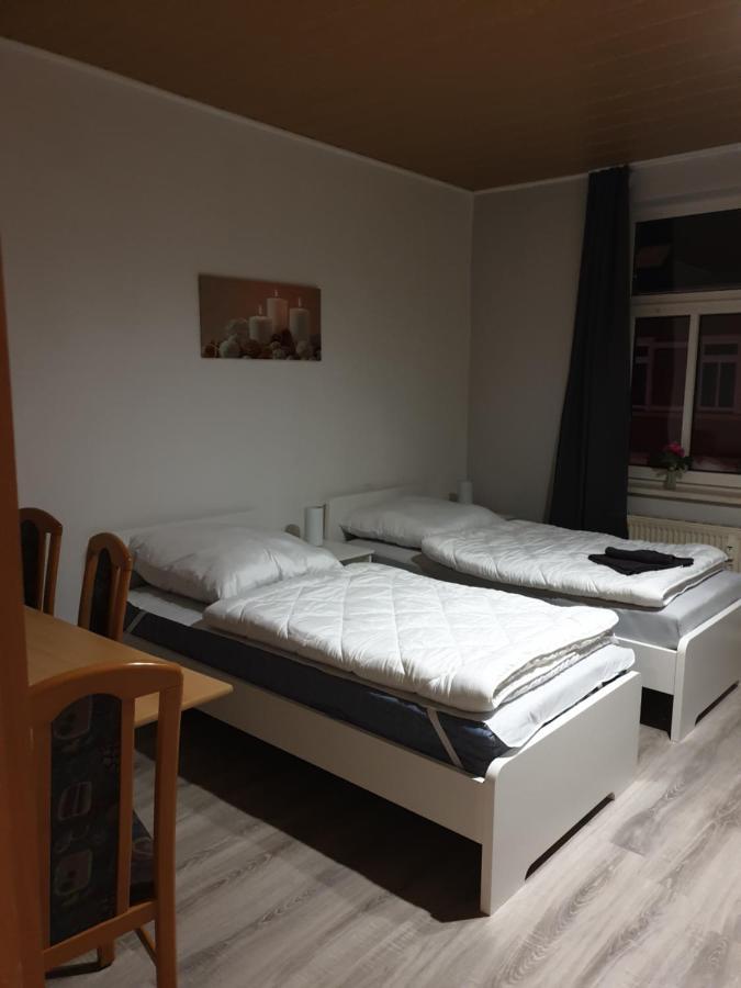 Fewo Nina 3 - Monteurwohnung Weißenfels Exterior foto